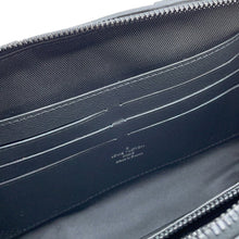 将图像加载到图库查看器中,LOUIS VUITTON Soft Trunk / Wallet NoirM69838 Monogram Eclipse