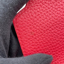 Load image into Gallery viewer, LOUIS VUITTON Capucines RubyM94754 Taurillon Leather Size BB