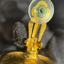 将图像加载到图库查看器中,CHANEL Gripoa Swing Earrings Green Gold Plated Resin