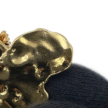 将图像加载到图库查看器中,CHANEL CC Logo African Continent Motif Necklace Gold Metal Faux Pearl Rhinestone