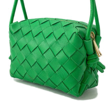 将图像加载到图库查看器中,Bottega Veneta Candy Loop Shoulder Bag Green680254 Leather