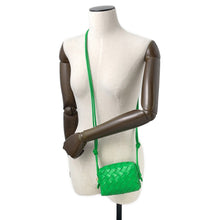 将图像加载到图库查看器中,Bottega Veneta Candy Loop Shoulder Bag Green680254 Leather