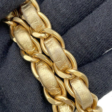 将图像加载到图库查看器中,CHANEL Mini Matelasse ChainShoulder Bag GoldA01115 Lambskin Size 18