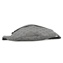 Load image into Gallery viewer, LOUIS VUITTON Discovery・Bumbag GrayM46108 Monogram Shadow Size PM