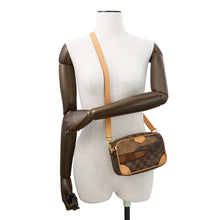 将图像加载到图库查看器中,LOUIS VUITTON Trocadero Wearable Wallet BrownM26020 Monogram・Landscape