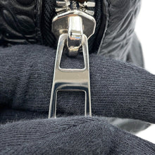 将图像加载到图库查看器中,LOEWE Amazona Repeat Anagram Black301.55.L03 Leather Size 75