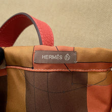 Load image into Gallery viewer, HERMES Petit H Tote Bag Natural/Rose Azalee Toile H Taurillon Clemence