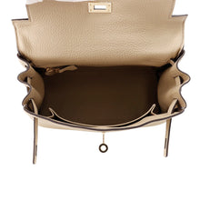 Load image into Gallery viewer, HERMES Kelly Retourne Trench Togo Leather Size 25