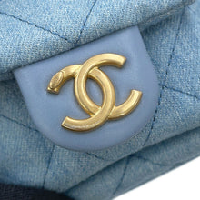 将图像加载到图库查看器中,CHANEL Matelasse Hobo Shoulder Bag Light BlueAS5339 Denim
