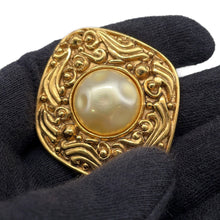 Load image into Gallery viewer, CHANEL ChainBelt6061 Gold Plated Faux Pearl