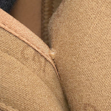 Load image into Gallery viewer, FENDI FF Calligraphy Shorts Size 36 BeigeFR6336 Wool 90% Cashmere8% Polyurethane2%