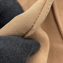 Load image into Gallery viewer, FENDI FF Calligraphy Shorts Size 36 BeigeFR6336 Wool 90% Cashmere8% Polyurethane2%