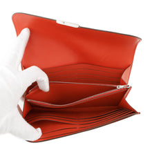 Load image into Gallery viewer, HERMES Constance Capucines Epsom