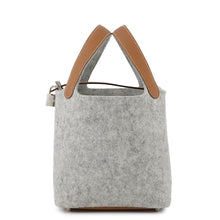 Load image into Gallery viewer, HERMES Picotin Lock Grease Pale/Gold Felt Size PM