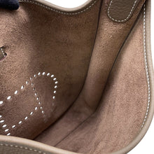 Load image into Gallery viewer, HERMES Evelyne 3 Etoupe Taurillon Clemence Size PM