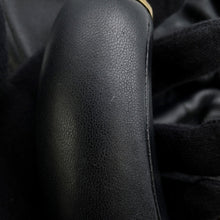 Load image into Gallery viewer, LOEWE Squeeze BlackA914Q37X01 Melonapalam Size Medium