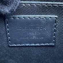 将图像加载到图库查看器中,LOUIS VUITTON Montsouris Messenger NoirM47060 Monogram Macassar Canvas Size PM