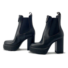 将图像加载到图库查看器中,LOUIS VUITTON LV Beaubourg EncreBoots Black1AABB5 Calf Leather Monogram Size 37