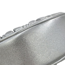 将图像加载到图库查看器中,MIUMIU Matelassé Round Shoulder Bag Silver5BH191 Leather