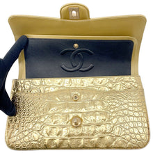 将图像加载到图库查看器中,CHANEL Double Flap ChainShoulder Bag GoldA01112 Embossed Leather Size 25