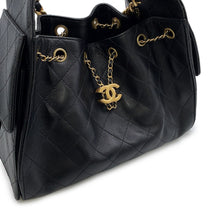 将图像加载到图库查看器中,CHANEL CHANEL25 ChainShoulder Bag BlackAS5293 Caviar Leather
