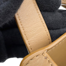 将图像加载到图库查看器中,LOEWE hammock Oak BrownA538H13X14 Calf Leather Size compact