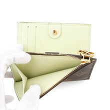 将图像加载到图库查看器中,LOUIS VUITTON Portefeuille Lisa VertNoteM82382 Monogram