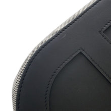 Load image into Gallery viewer, HERMES In the loop Ecru/Black Toile H Swift Leather Size 23