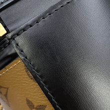 将图像加载到图库查看器中,LOUIS VUITTON Cannes NoirM43986 Monogram Monogram Reverse Canvas