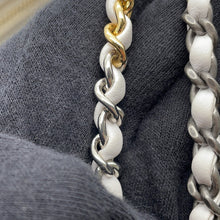 将图像加载到图库查看器中,CHANEL Gabriel WhiteA91810 Aged Calf Leather Size Small