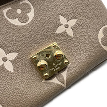 将图像加载到图库查看器中,LOUIS VUITTON Pochette Metis EW Tourterelle ClaimsM23081 Monogram Empreinte Leather