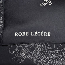 将图像加载到图库查看器中,HERMES Carre 90 ROBE LEGERE Size 90 Black/White Silk100%