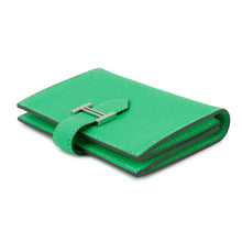 将图像加载到图库查看器中,HERMES Bearn Card Case VertComic Chevre Myzore Goatskin