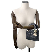 将图像加载到图库查看器中,Dior Lady Dior BlackM0505 ONGE-M900 Lambskin Size Mini