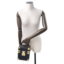 将图像加载到图库查看器中,LOUIS VUITTON Camera box NoirM11131 Monogram Empreinte Leather