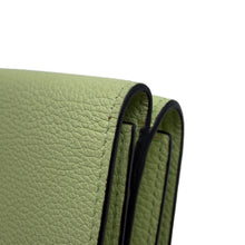 将图像加载到图库查看器中,GUCCI embossed logo compact wallet Green731694 Leather