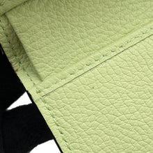 将图像加载到图库查看器中,GUCCI embossed logo compact wallet Green731694 Leather