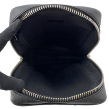 将图像加载到图库查看器中,GUCCI GG Supreme sling bag Black478325 GG Supreme