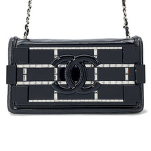 将图像加载到图库查看器中,CHANEL Lego Boy ChainShoulder Black Patent Leather Rhinestone Plastic