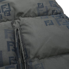 Load image into Gallery viewer, FENDI Down vest Size 52 BlackFAA694 Cotton46% Nylon30% Polyester24%