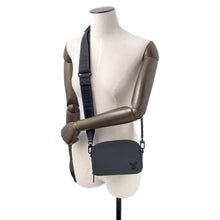 将图像加载到图库查看器中,LOUIS VUITTON Alpha Wearable Wallet NoirM59161 Grained Calf Leather LV Aerogram