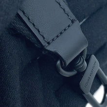 将图像加载到图库查看器中,LOUIS VUITTON Alpha Wearable Wallet NoirM59161 Grained Calf Leather LV Aerogram