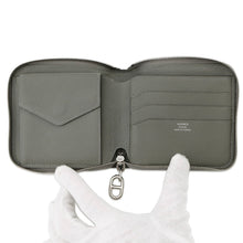Load image into Gallery viewer, HERMES Zip Ango 2 Bifold Wallet Gris Meyer Evercolor