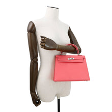 Load image into Gallery viewer, HERMES Kelly Sellier Rose Lipstick Chevre Myzore Goatskin Size 25