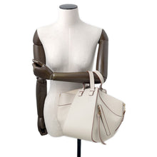 将图像加载到图库查看器中,LOEWE hammock light ghostA538S35X18 Leather Size Small