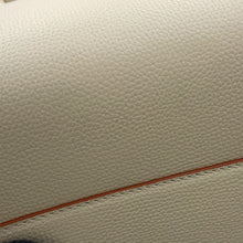 将图像加载到图库查看器中,LOEWE hammock light ghostA538S35X18 Leather Size Small