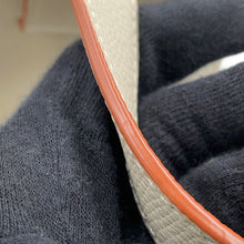 将图像加载到图库查看器中,LOEWE hammock light ghostA538S35X18 Leather Size Small