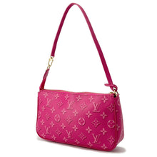 将图像加载到图库查看器中,LOUIS VUITTON Maxi Pochette Accessoires FuchsiaM46161 Monogram