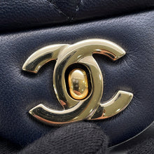 将图像加载到图库查看器中,CHANEL Matelasse Single Flap Chain Shoulder NavyA35200 Lambskin Size 17