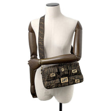 将图像加载到图库查看器中,FENDI Zucca Multi-Pocket Baguette Brown/Black8BR808 Jacquard